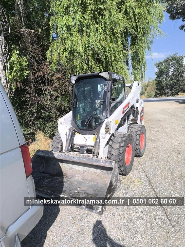 Kartal kiralık bobcat ile otoparktan moloz taşıma