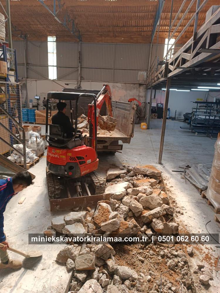 Ömerli Çekmeköy kiralık mini ekskavatör ile asansör yeri açma